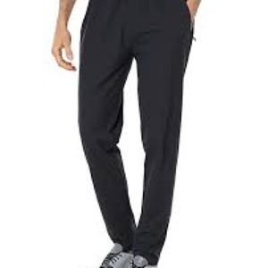NWT-Western Rise   Spectrum Jogger    Black  Medium